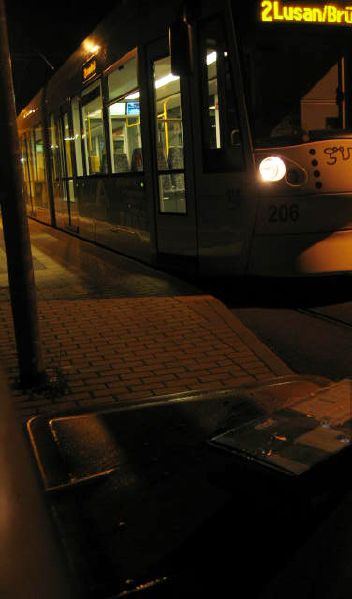 File:Ox tram dark.jpg