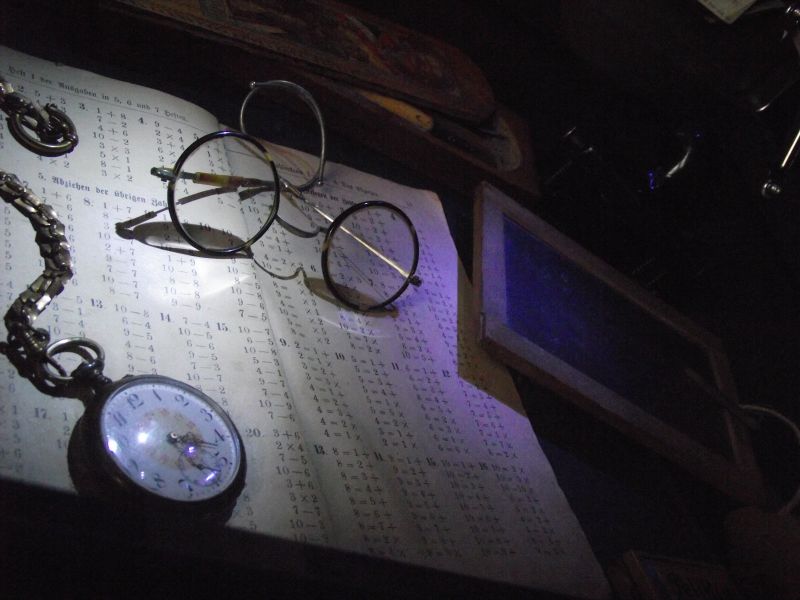 File:Tina Konscholky Micromuseum 6.jpg