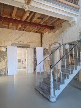 Ausstellungsraum-im-ehemaligen-Greika-Gebäude-in-Greiz---Eva-Maria-Weikert SPECTRA Bauhaus Universität Weimar