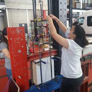 Experimentelle Arbeiten im Labor / Volkmar Zabel