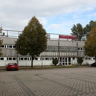 Sporthalle Falkenburg / Paul Veit